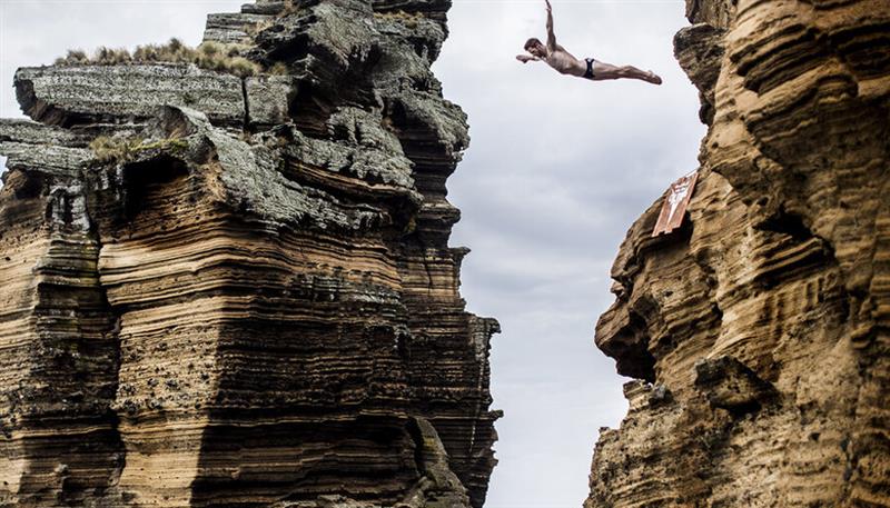 Cliff Diving: un tuffo di emozioni e adrenalina